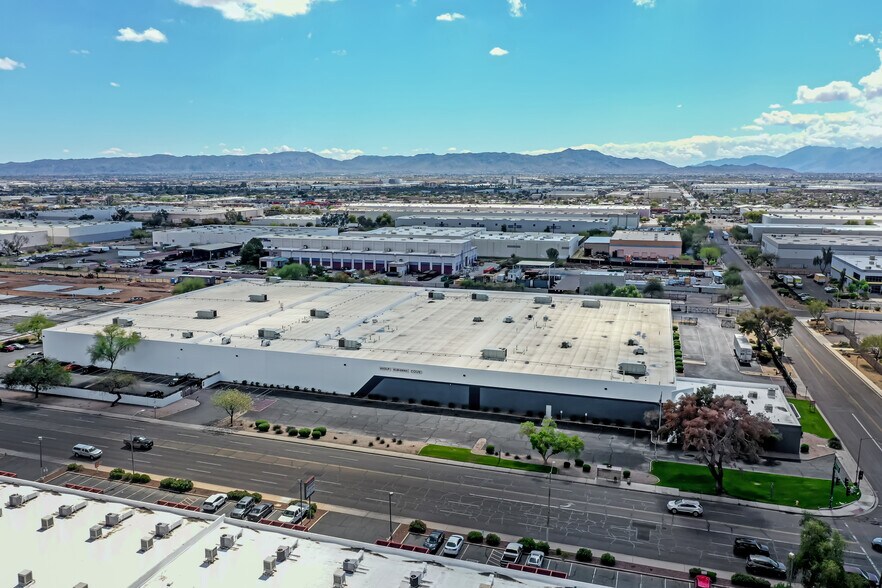 3865 W Van Buren St, Phoenix, AZ à vendre - Photo du bâtiment - Image 2 de 7