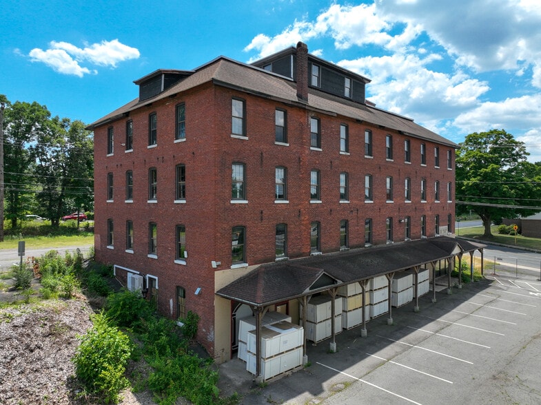 35 Oakland St, Manchester, CT for sale - Building Photo - Image 2 of 40