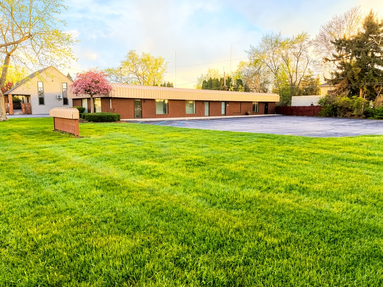 15175 S Dixie Hwy, Monroe, MI à vendre - Photo du bâtiment - Image 2 de 3