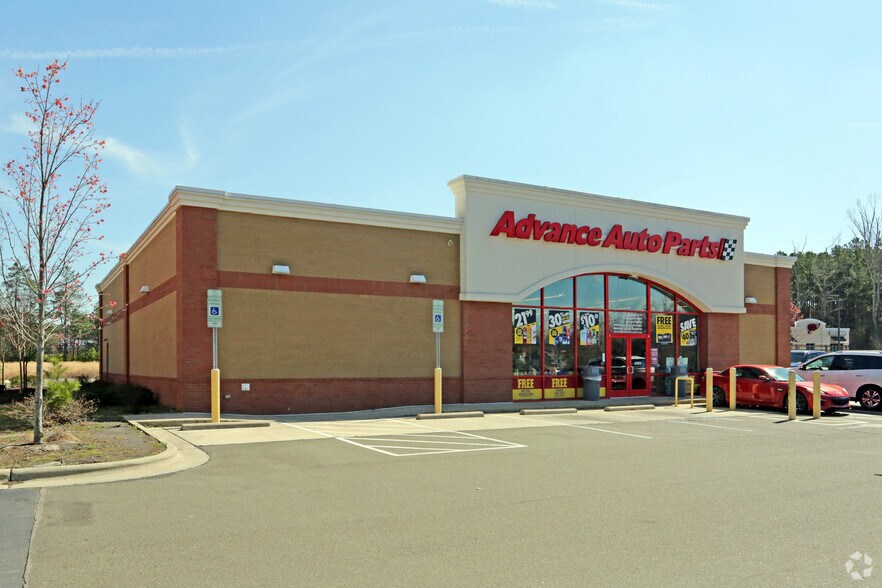 5121 NC Highway 55, Durham, NC à louer - Photo principale - Image 1 de 6