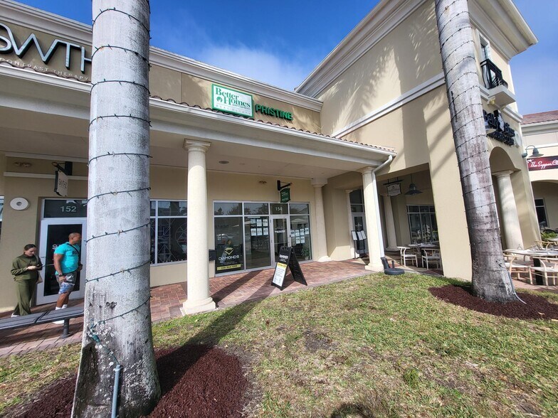 2355 Vanderbilt Beach Rd, Naples, FL à louer - Photo du bâtiment - Image 2 de 11