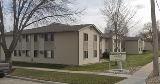 More details for 2500 Douglas Ave, Yankton, SD - Multifamily for Sale