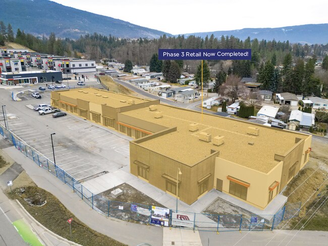 Plus de détails pour 5000 Silver Star Rd, Vernon, BC - Commerce de détail, Industriel à louer