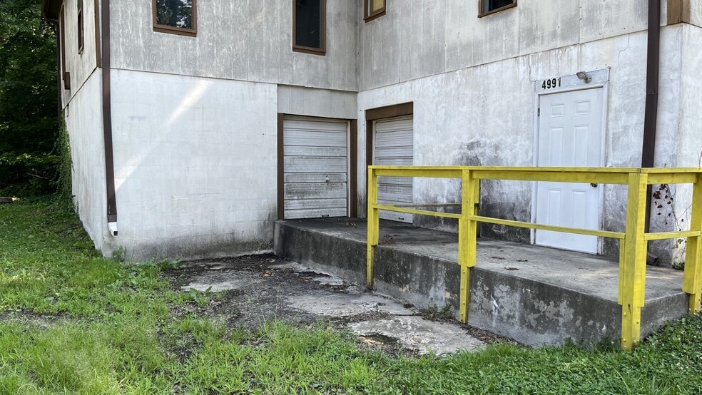 4985-4991 Bethania Rd, Winston-Salem, NC for lease - Building Photo - Image 2 of 13