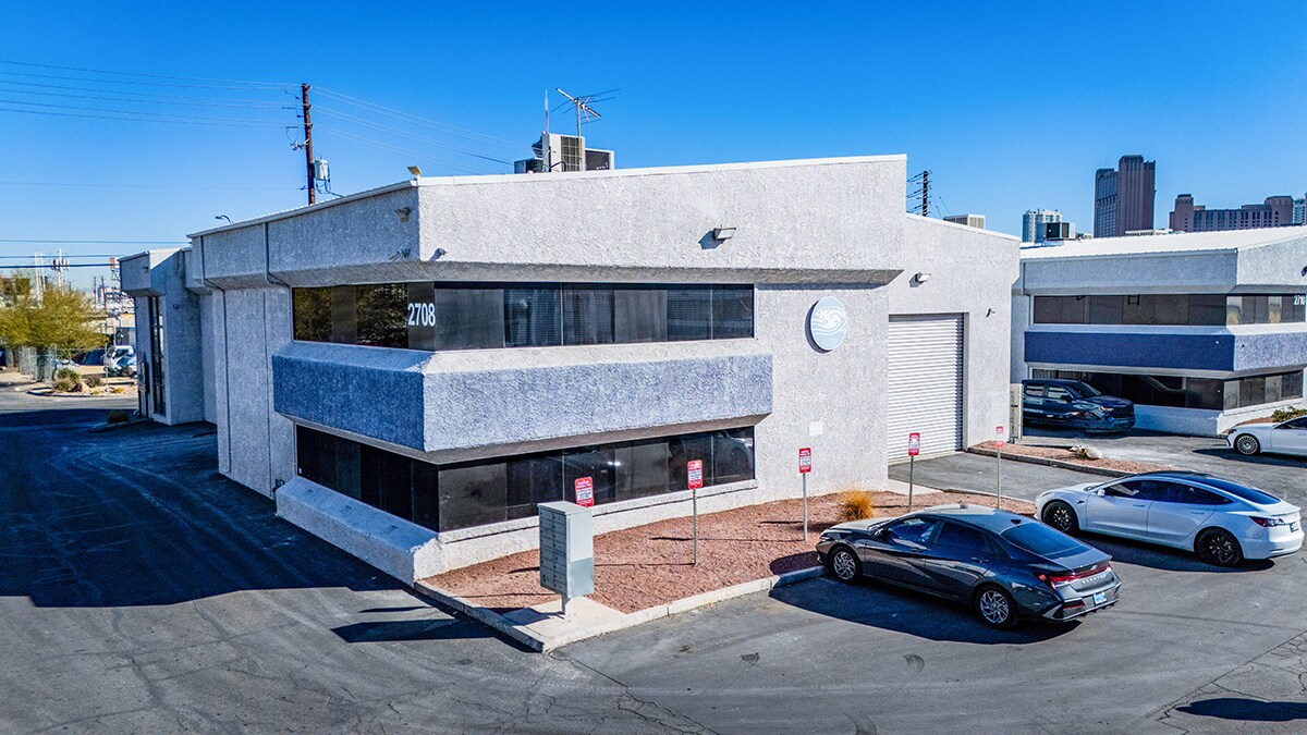 2708 S Highland Dr, Las Vegas, NV à vendre Photo du bâtiment- Image 1 de 1
