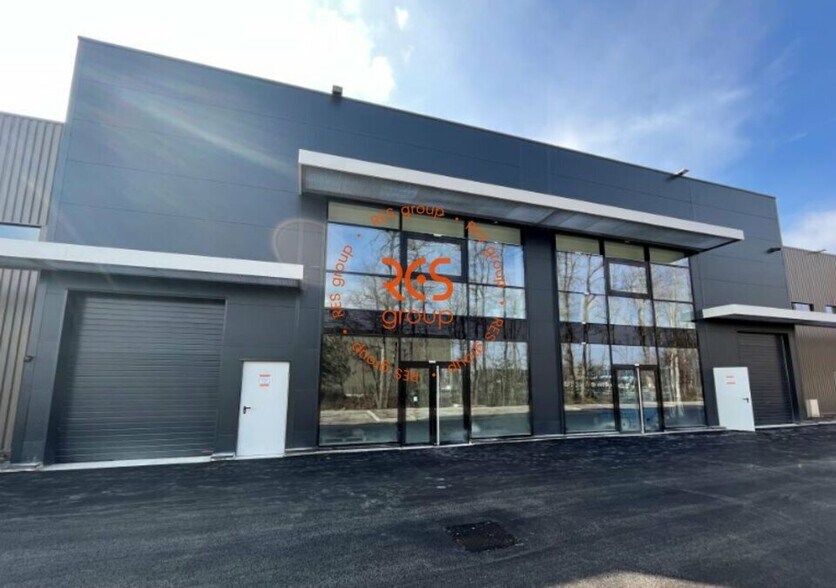 Flex dans Mérignac à louer - Photo du bâtiment - Image 2 de 10