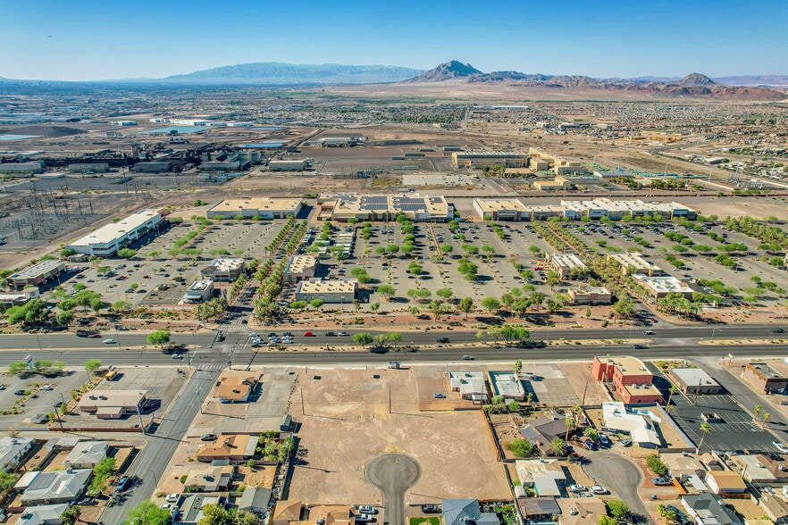 325 W Lake Mead Dr, Henderson, NV for lease - Building Photo - Image 3 of 4