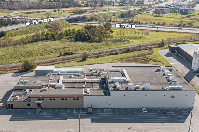 Plus de détails pour 7 Riverside Dr, Quinte West, ON - Industriel à vendre