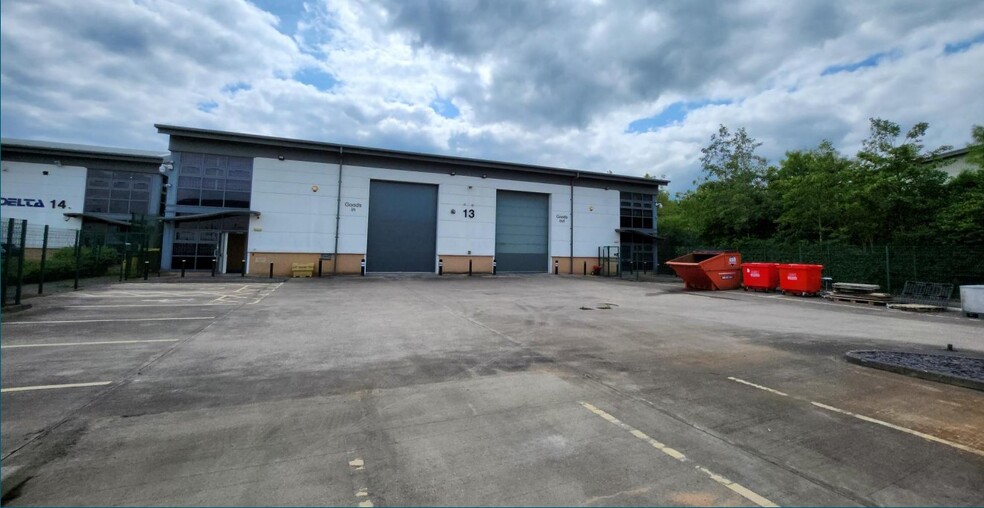 Hooters Hall Rd, Newcastle Under Lyme for lease - Building Photo - Image 1 of 2