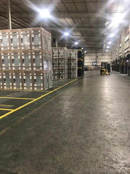 470 4th St SE, Cleveland, TN à louer - Photo intérieure - Image 2 de 2