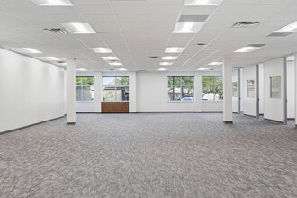 11612 Bee Caves Rd, Austin, TX à louer Photo intérieure- Image 2 de 4