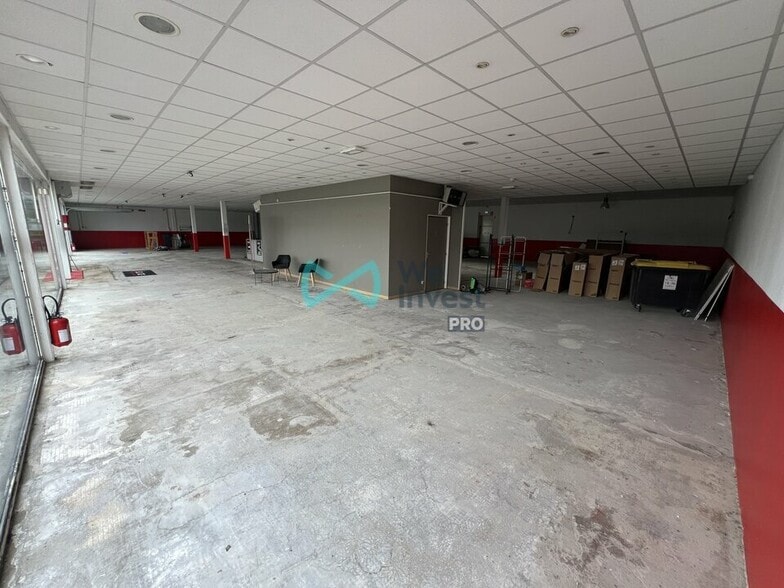 Retail in Reims for lease - Interior Photo - Image 3 of 5
