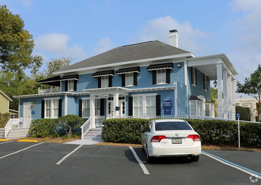 851 N Donnelly St, Mount Dora, FL for lease - Primary Photo - Image 1 of 24