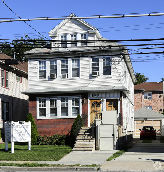 1340 Forest Ave, Staten Island, NY for lease - Building Photo - Image 2 of 4