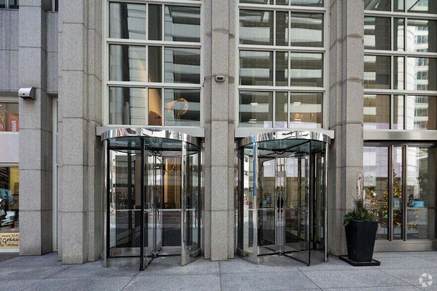 181 W Madison St, Chicago, IL à louer - Photo du bâtiment - Image 3 de 6