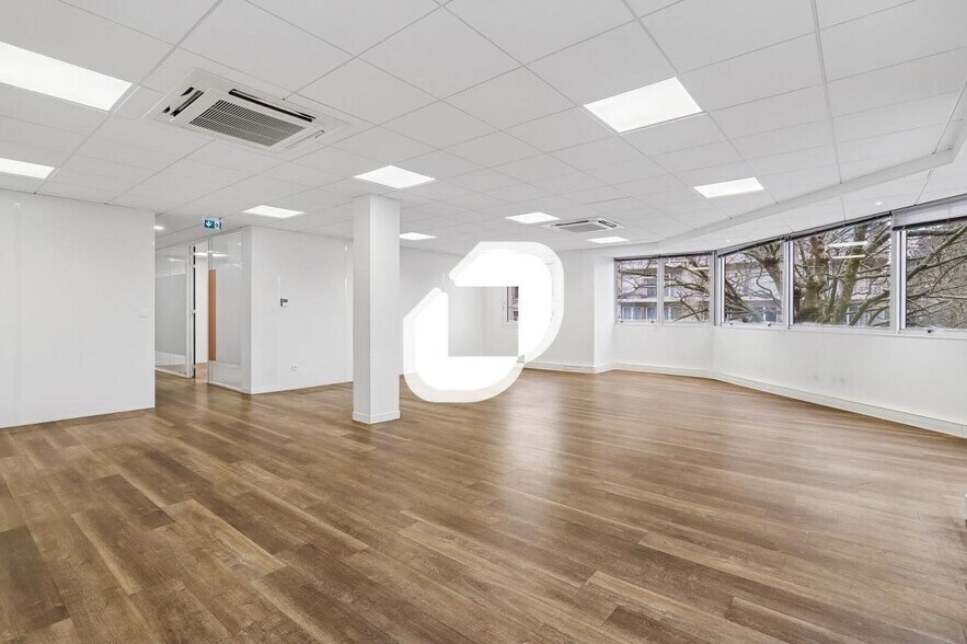 Office in Lille for sale - Interior Photo - Image 2 of 14