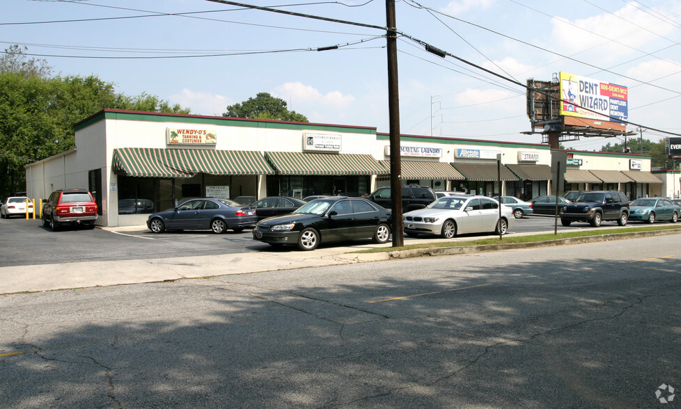 1830 Piedmont Rd NE, Atlanta, GA for lease - Building Photo - Image 2 of 9