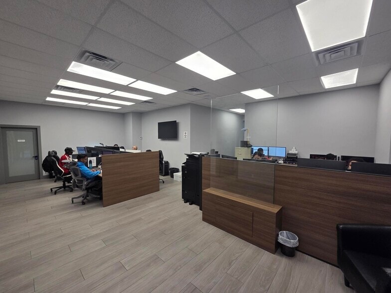 6825 SW 21st Ct, Davie, FL à louer - Photo intérieure - Image 2 de 4