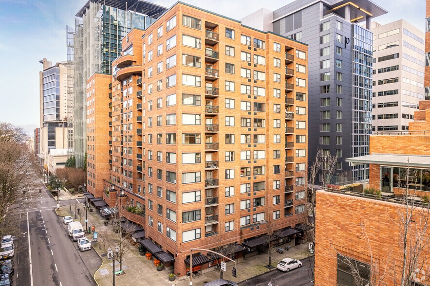 225 SW Columbia St, Portland, OR à louer - Photo du bâtiment - Image 2 de 8