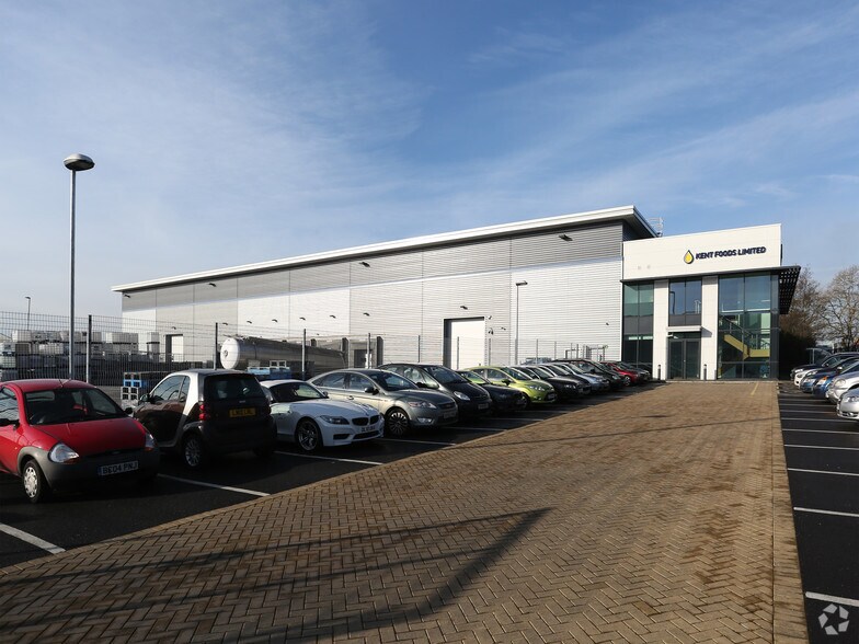 Christopher Martin Rd, Basildon à louer - Photo du bâtiment - Image 3 de 3