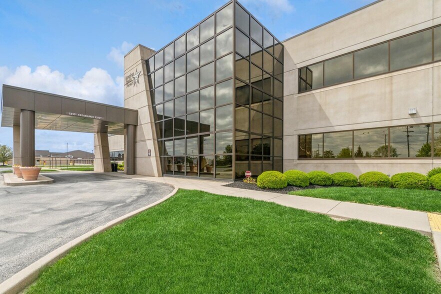 3631 N Morrison Rd, Muncie, IN à louer - Photo du bâtiment - Image 3 de 3