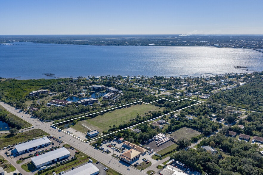 23411 Harborview Rd, Port Charlotte, FL à vendre - Aérien - Image 3 de 21