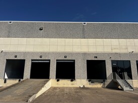 2755-2975 N Miller Park Dr, Garland TX - Warehouse