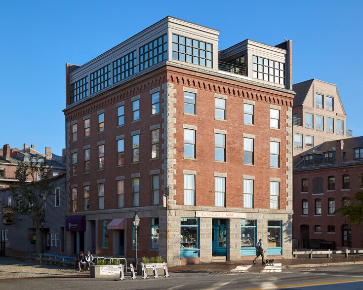 1 Dana St, Portland, ME à louer - Photo du bâtiment - Image 2 de 10