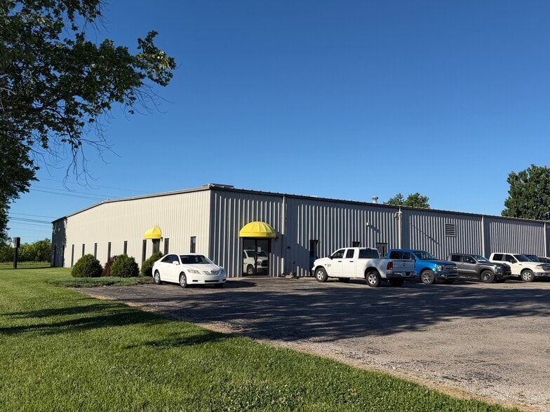 4720 N Spring St, Evansville, IN à vendre - Photo du bâtiment - Image 1 de 7