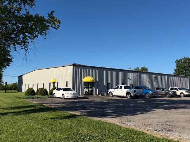 Plus de détails pour 4720 N Spring St, Evansville, IN - Industriel à vendre