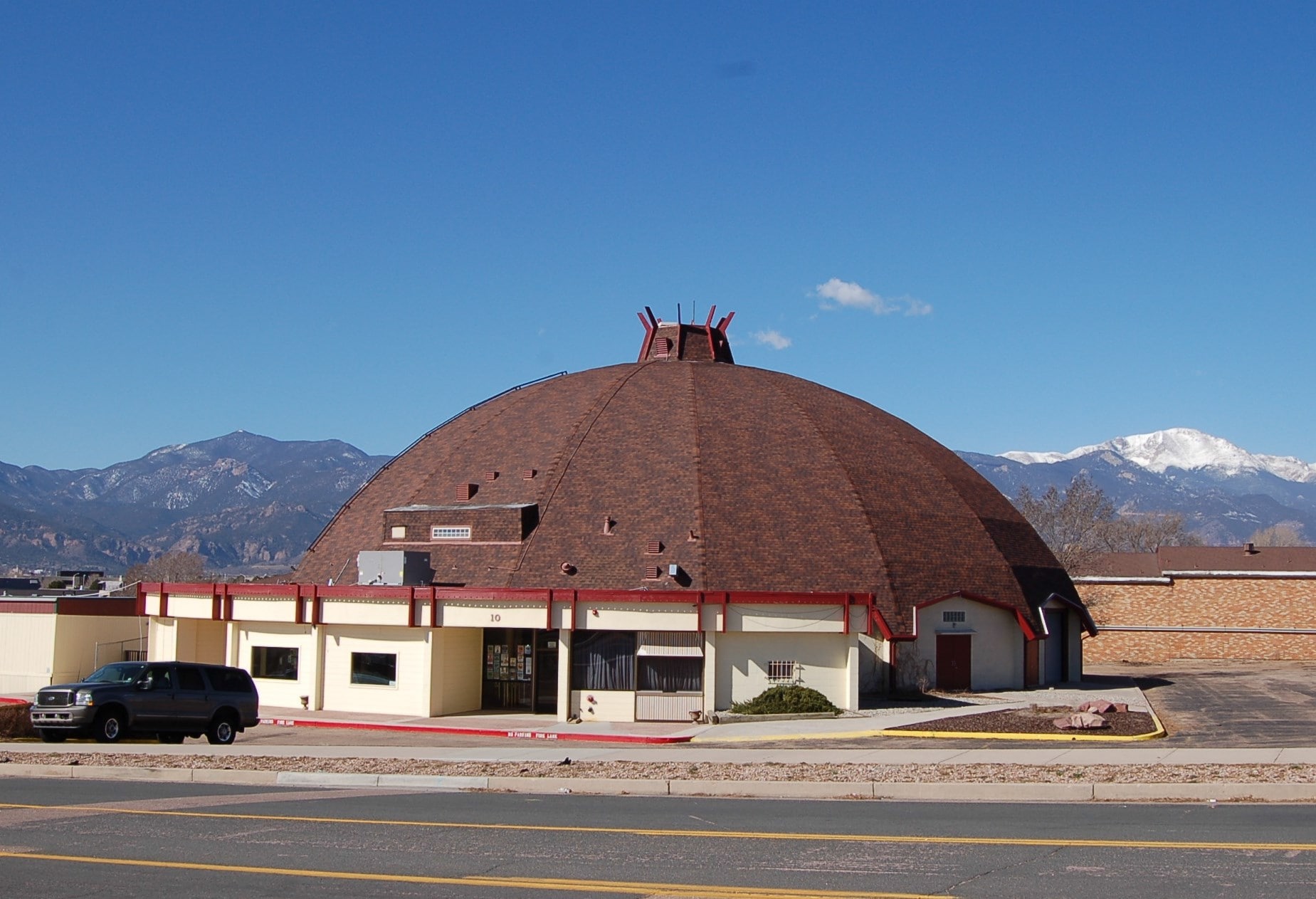 10 S Parkside Dr, Colorado Springs, CO for sale Primary Photo- Image 1 of 6