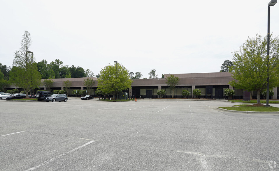 3300 Regency Pky, Cary, NC for lease - Building Photo - Image 3 of 4