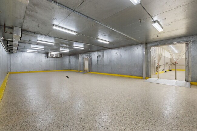More details for 349 Chestnut St, Passaic, NJ - Industrial for Lease