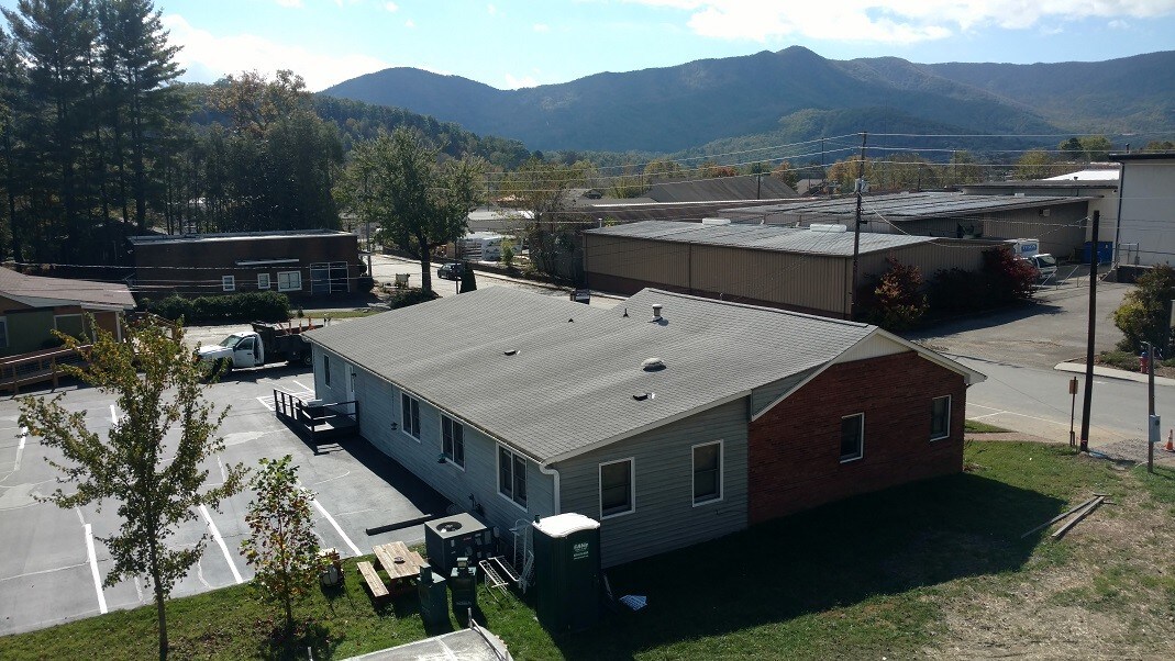 111 Richardson Blvd, Black Mountain, NC for sale Building Photo- Image 1 of 1