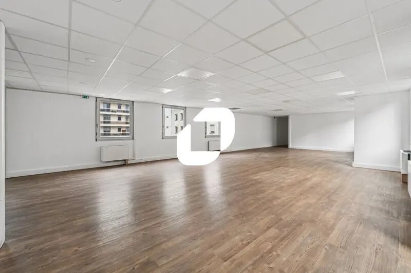 2 Boulevard Du General De Gaulle, Montrouge for lease Building Photo- Image 1 of 18