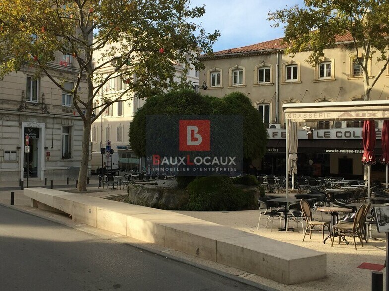 Office in Salon-de-Provence for lease - Building Photo - Image 3 of 3