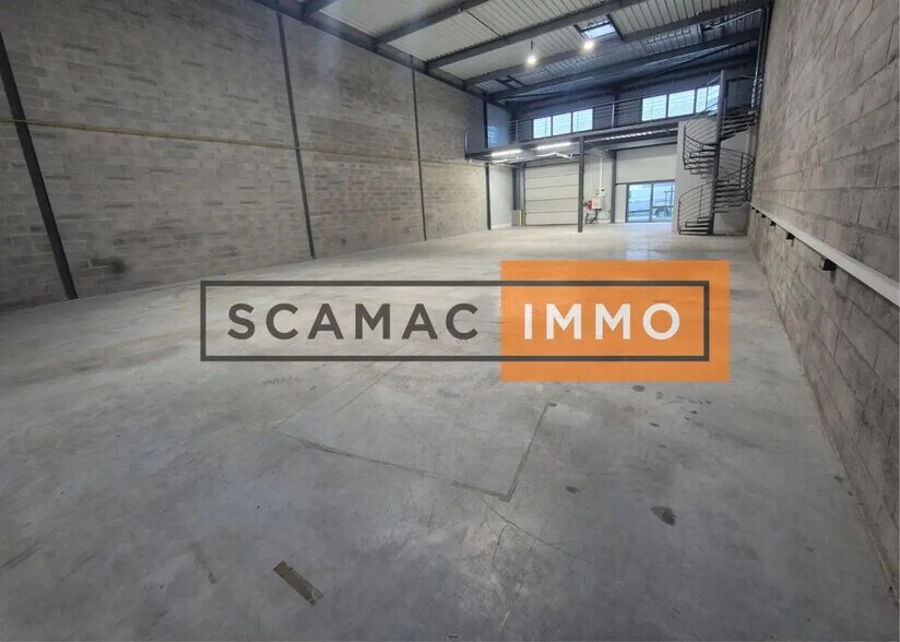 Flex in Louvres for sale - Building Photo - Image 2 of 2