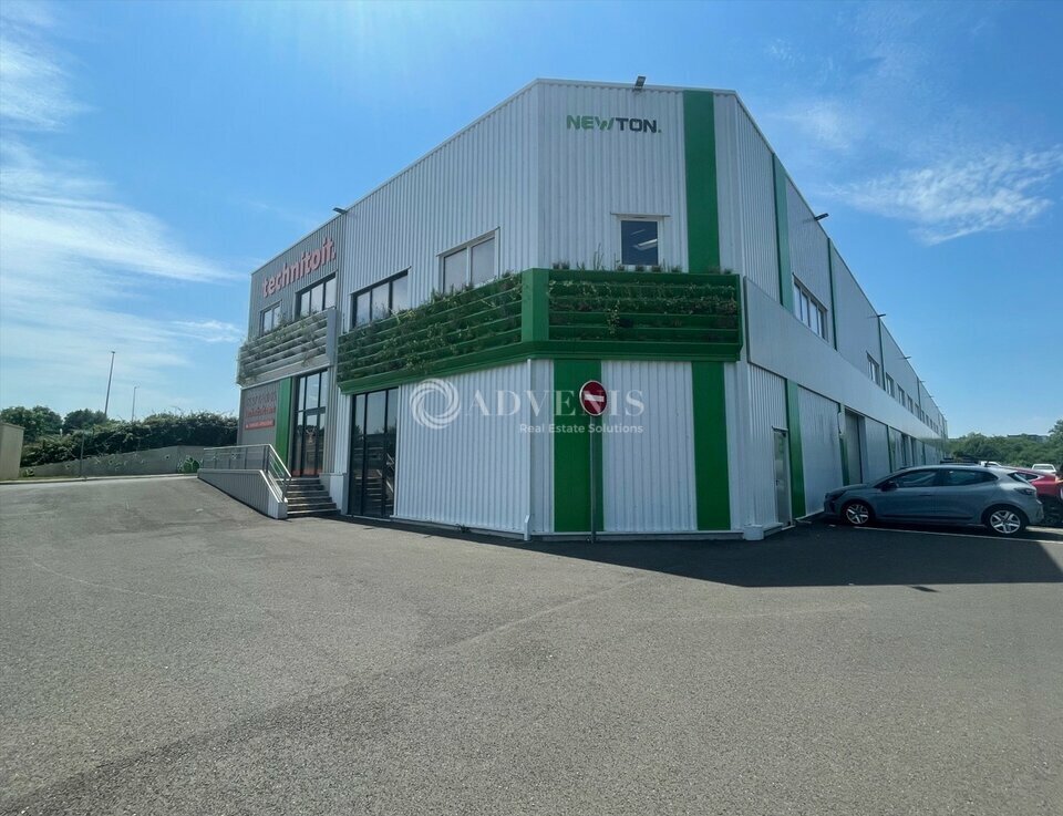 Flex in Tresses for sale Building Photo- Image 1 of 10