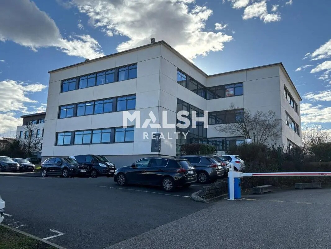 Office in Limonest for lease Building Photo- Image 1 of 14