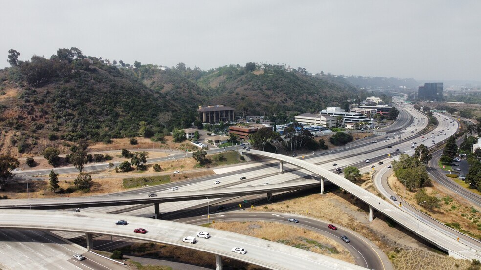 3737 Camino del Rio S, San Diego, CA à louer - Photo du bâtiment - Image 3 de 10