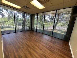 16135 Preston Rd, Dallas, TX for lease Interior Photo- Image 2 of 2