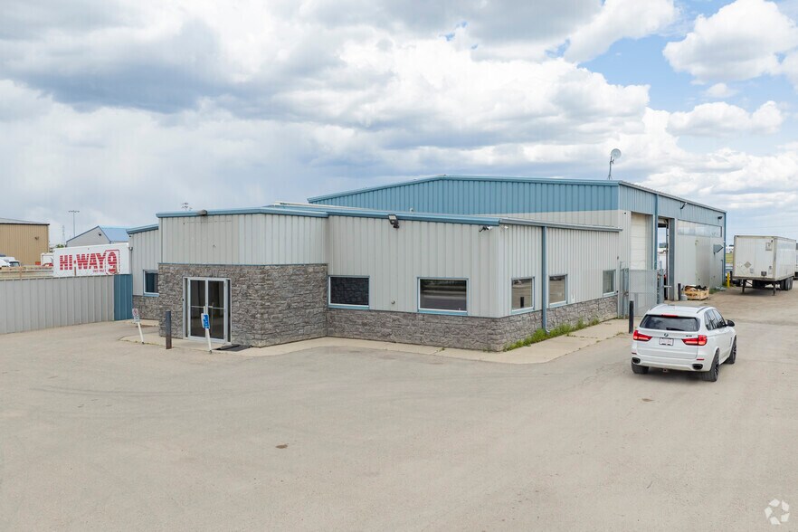 235080 Ryan Rd SE, Rocky View No 44, AB for sale - Primary Photo - Image 1 of 1