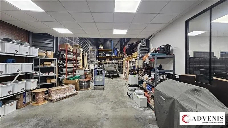 Industrial in Seclin for lease - Building Photo - Image 1 of 6