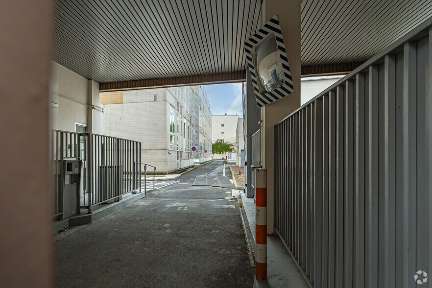 14 Rue Campagne Première, Paris à louer - Photo du bâtiment - Image 2 de 3