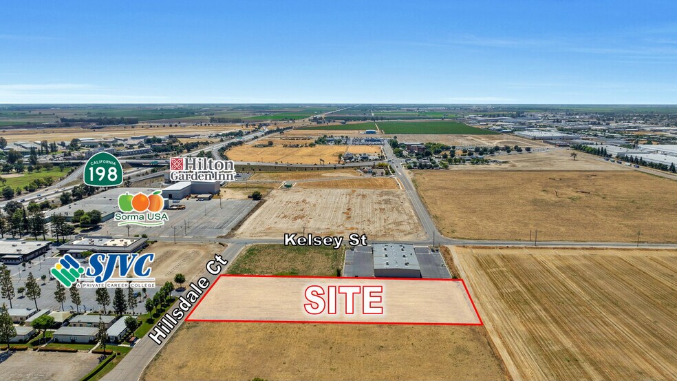 8224 W Hillsdale Ct, Visalia, CA for sale - Primary Photo - Image 1 of 4