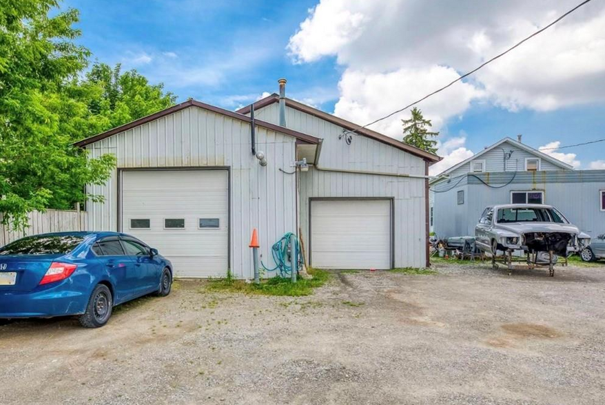 11 Alabastine Av, Caledonia, ON à vendre - Photo principale - Image 1 de 6