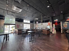 201 SE 2nd Ave, Gainesville, FL for lease Interior Photo- Image 2 of 8