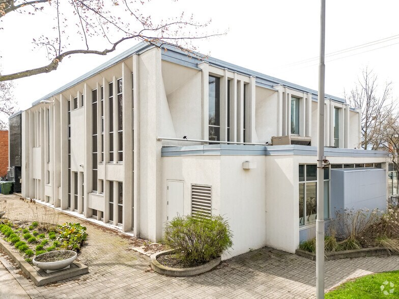 1639 Av Maufils, Québec, QC à louer - Photo du bâtiment - Image 2 de 2