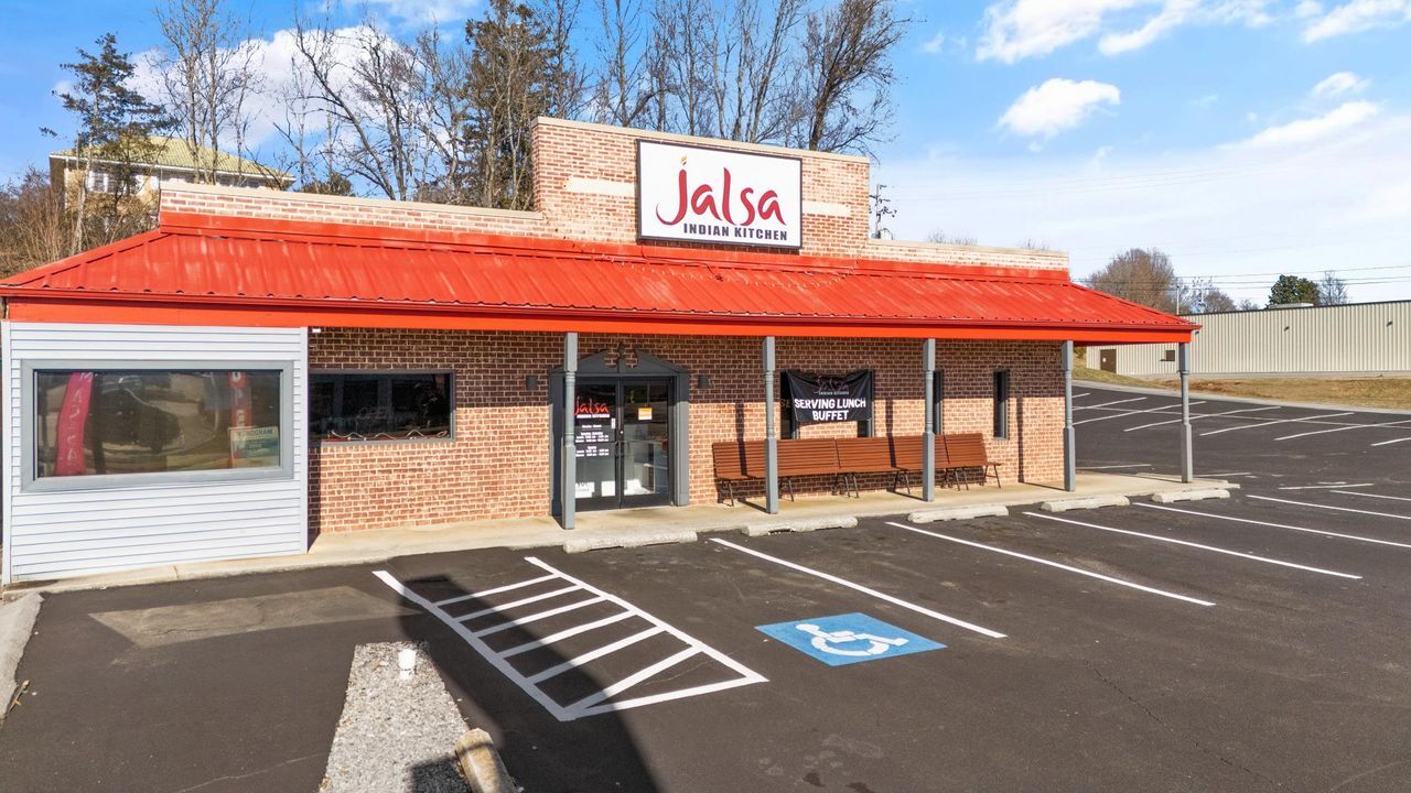 1716 W Andrew Johnson Hwy, Morristown, TN for sale Primary Photo- Image 1 of 17