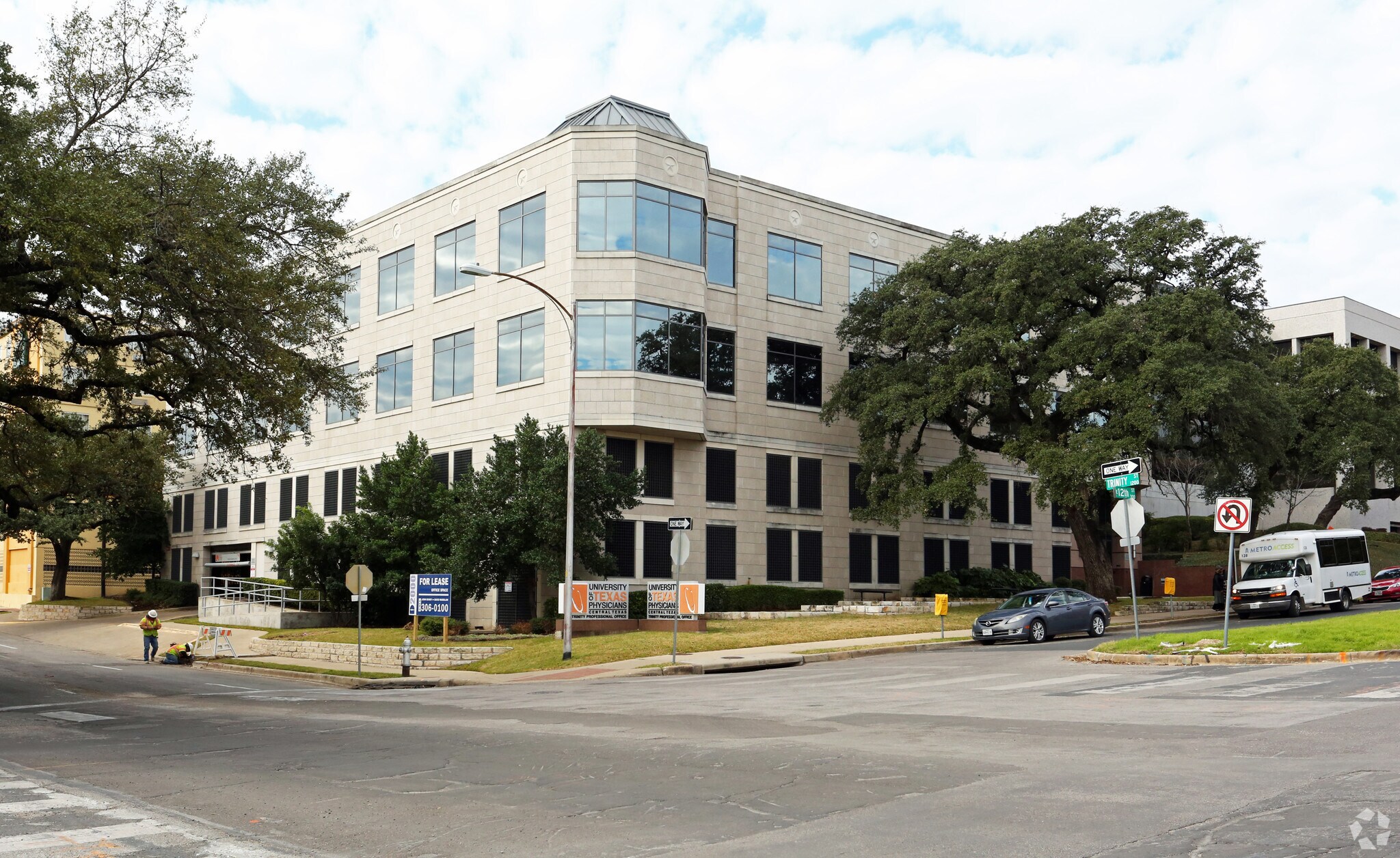 313 12th St E, Austin, TX à louer Photo du bâtiment- Image 1 de 5